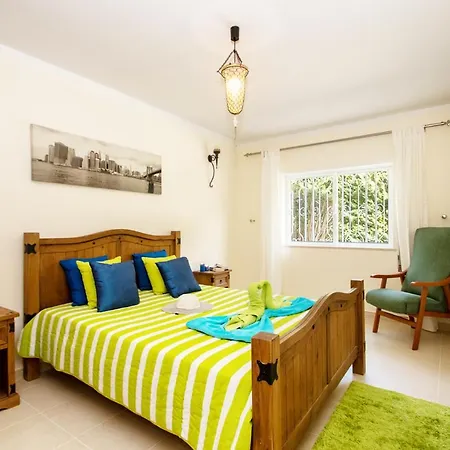 펜션 Townhouse Moreton 포티마오