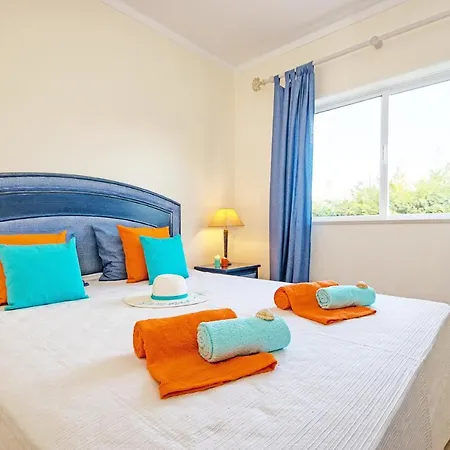 Townhouse Moreton * 포티마오
