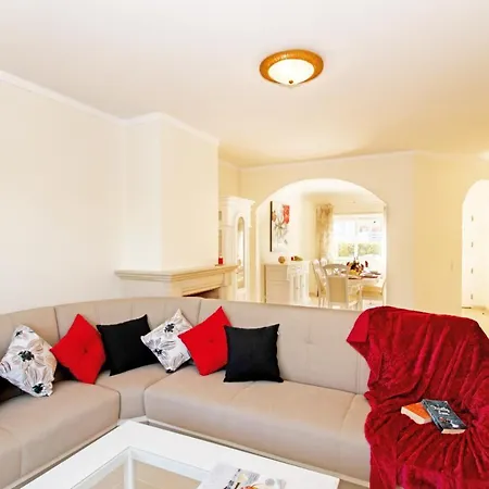 Townhouse Moreton 펜션 *